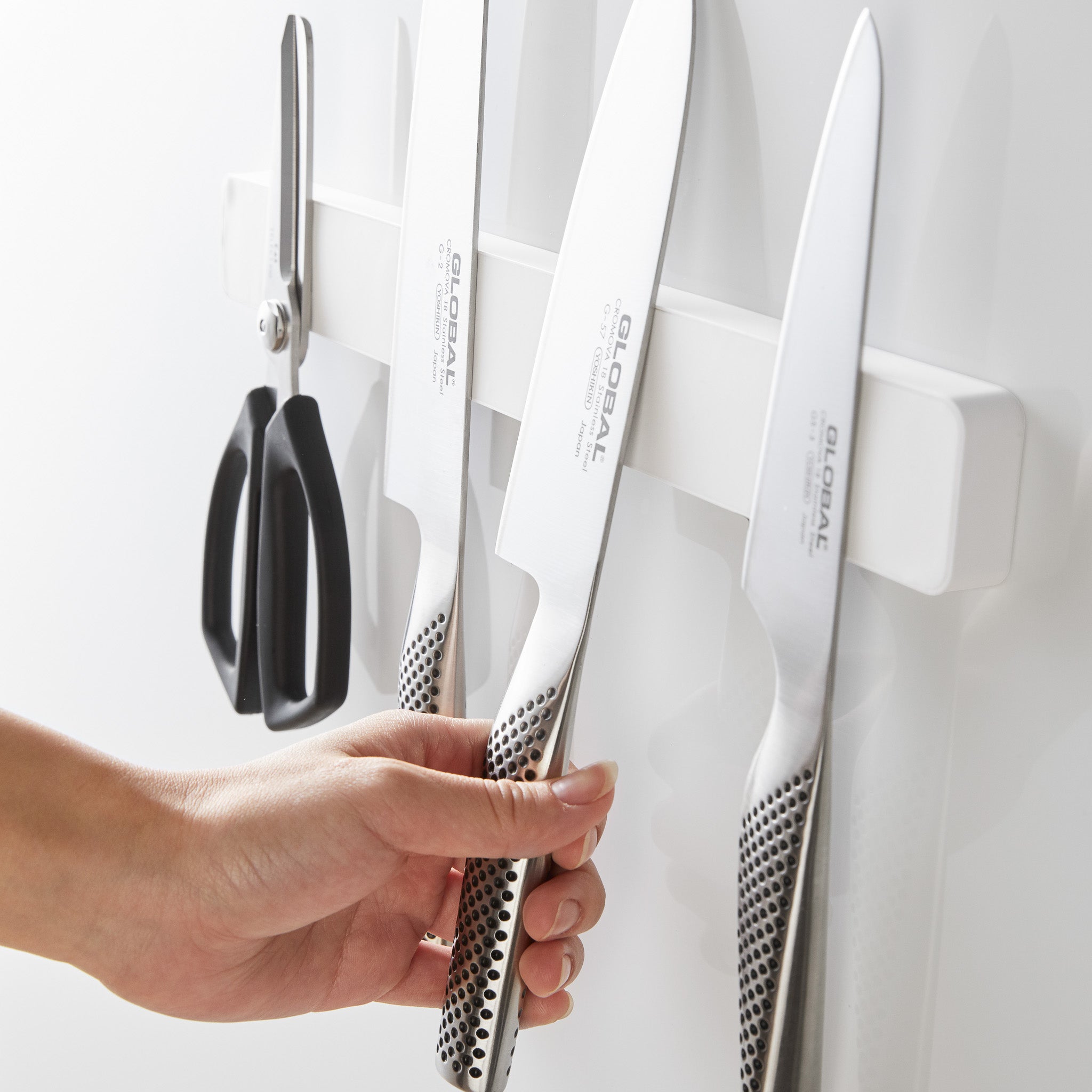 Magnetic Knife Holder (Rack): Easy-access knife storage