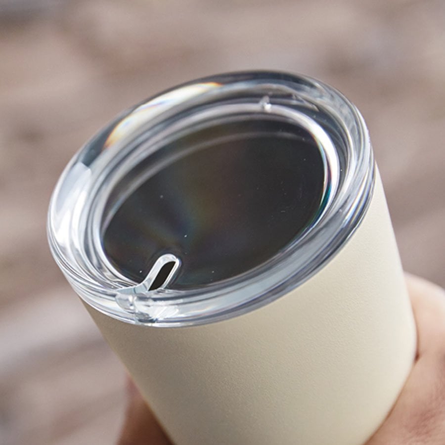  Close up of the TO GO tumbler 360ml in white  