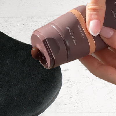 Vita Liberata The Lotion Tinted Lasting Tan how to use – Step 3