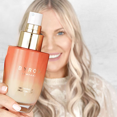 Byroe Mango-Infused Yoghurt Balancing Mist - How to use - Step 3
