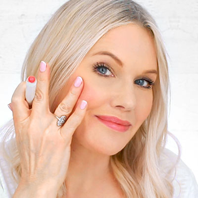 Ruby Hammer Lip Serum Balm in 'Coral' how to - Step 4