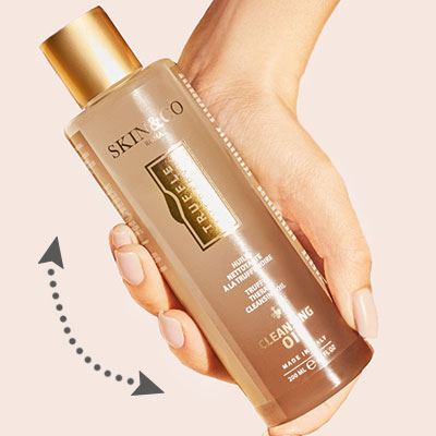 Skin and Co Truffle Therapy Cleansing Oil - how to use - Step 1