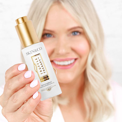 Skin & Co Truffle Therapy Super Dewying Face Oil how to - Step 1