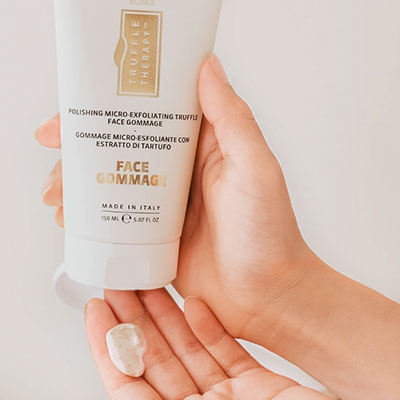Skin & Co Truffle Therapy Face Gommage Micro-Exfoliator how to use - Step 2