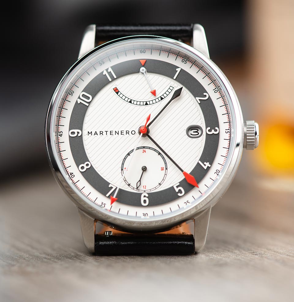 Edgemere Reserve LE White and grey with red accents