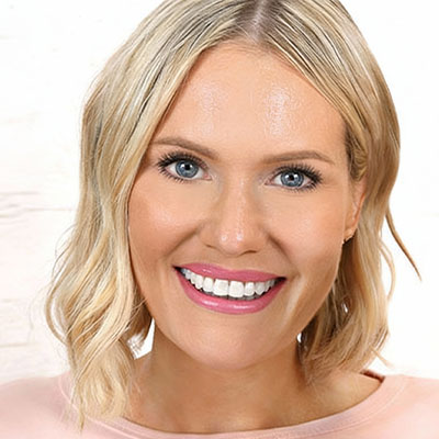 Mii Cosmetics Illusionist Translucent Setting Powder how to use - Step 1