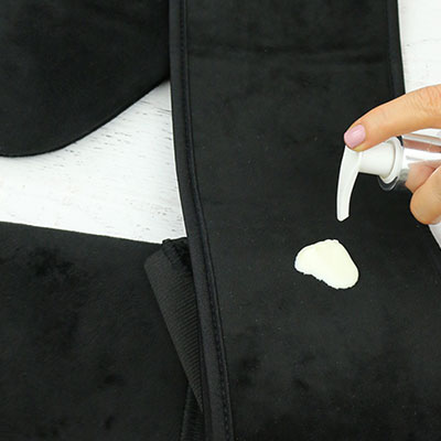 Back and Body Tanning & Exfoliating Mitt Duo how to use - Use 2, Step 3