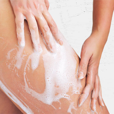 Back and Body Tanning & Exfoliating Mitt Duo how to use - Use 1, Step 1