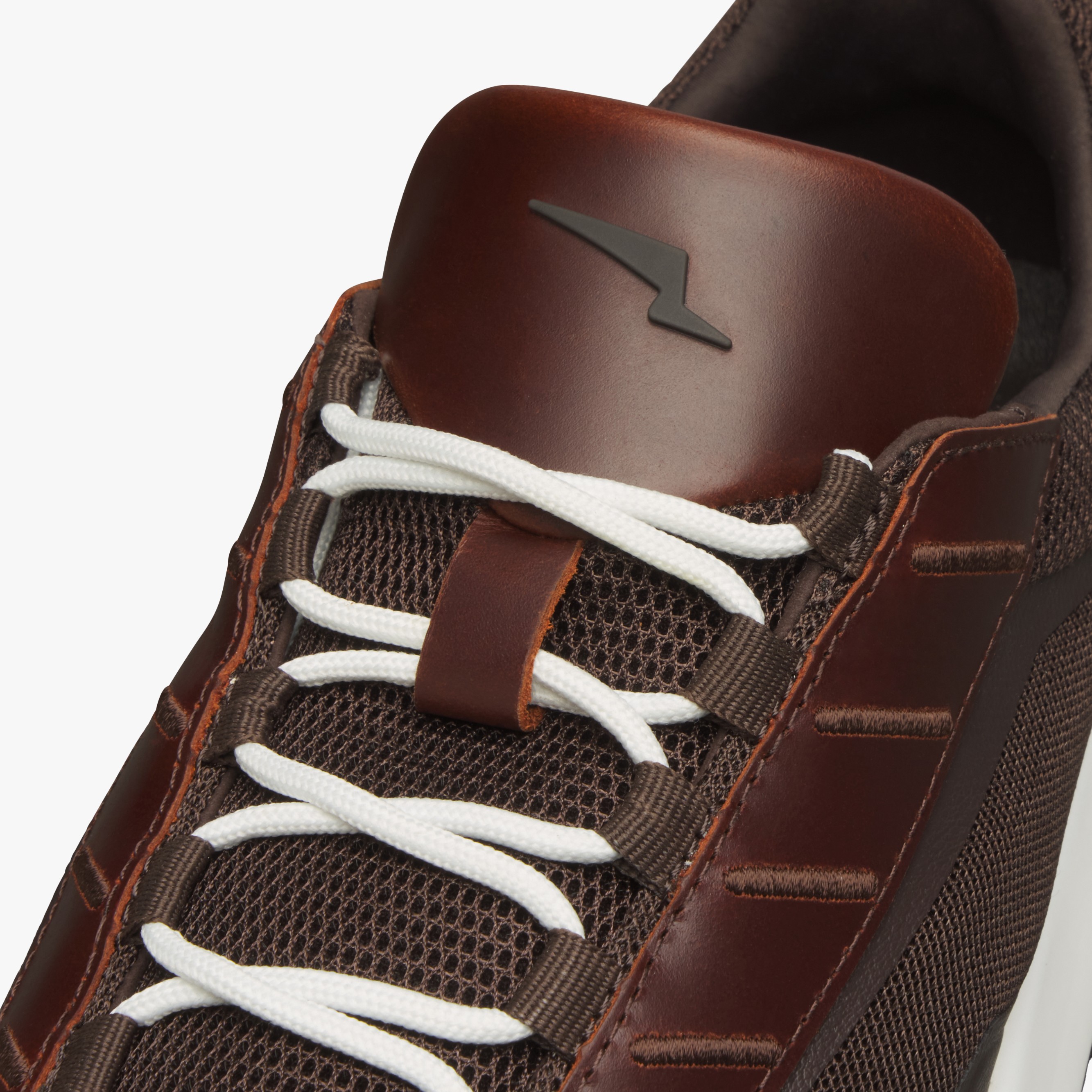 SuperCrossover Trainer – Wolf & Shepherd