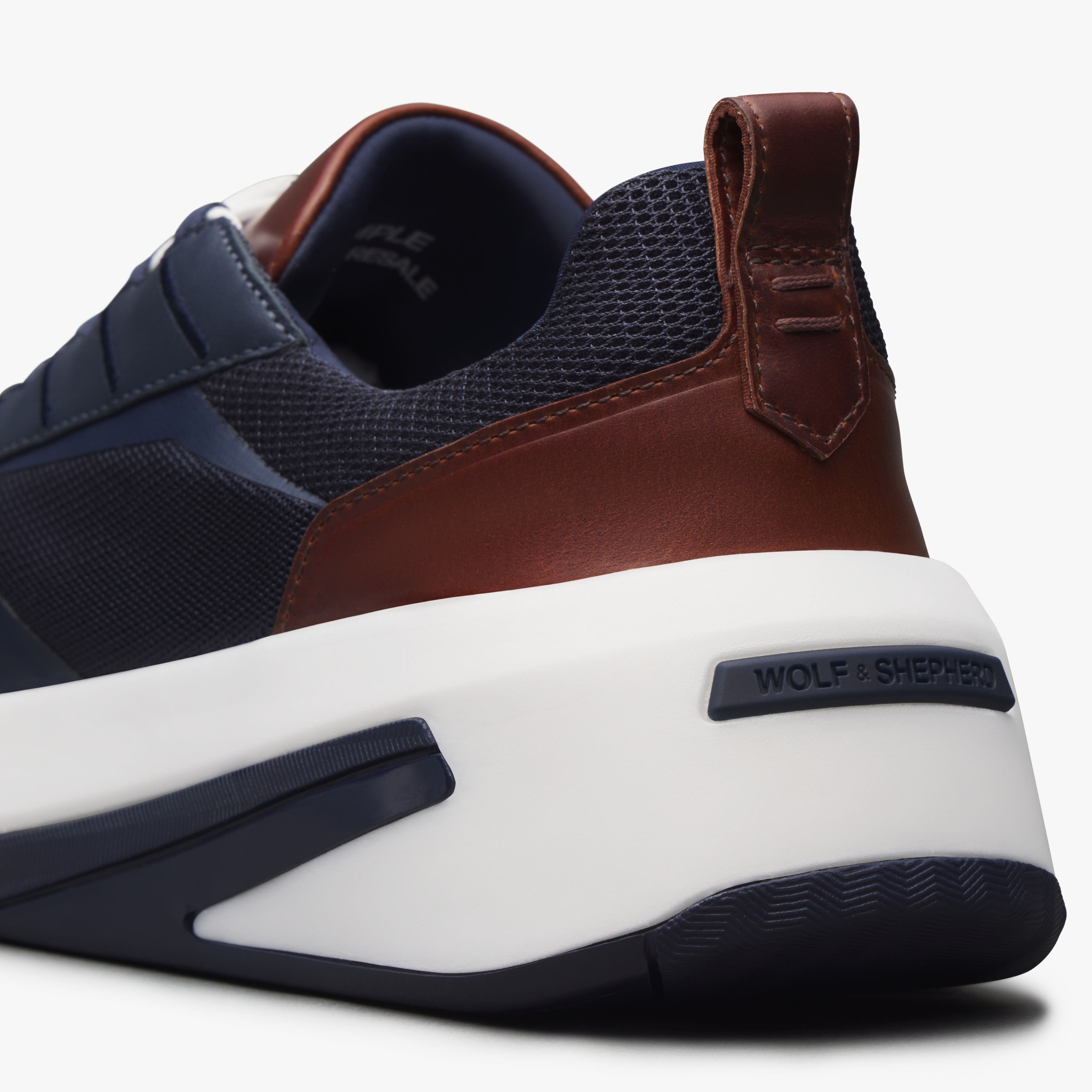 SuperCrossover Trainer – Wolf & Shepherd