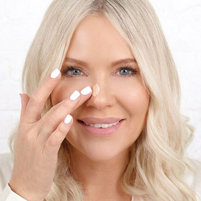 Delilah Wake Up Secret Skin Smoother how to use - Step 3