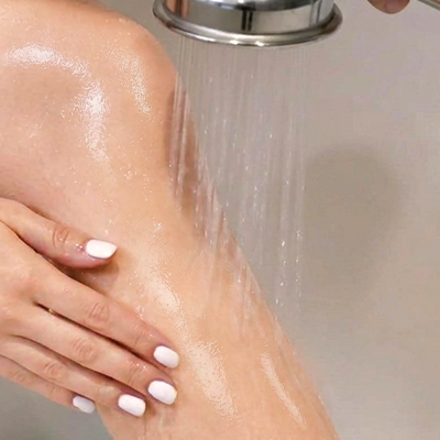 Tea + Tonic Bright Awakening Body Scrub how to use - Step 3