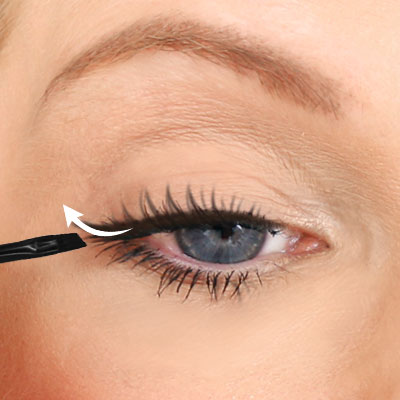 Lithe High Definition Gel Eyeliner how to use - Step 3