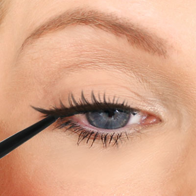 Lithe High Definition Gel Eyeliner how to use - Step 4