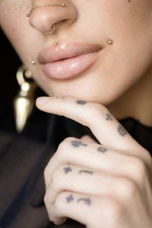 Gold Triple Dot Internally Threaded Titanium Labret Stud 1.2mm Gauge