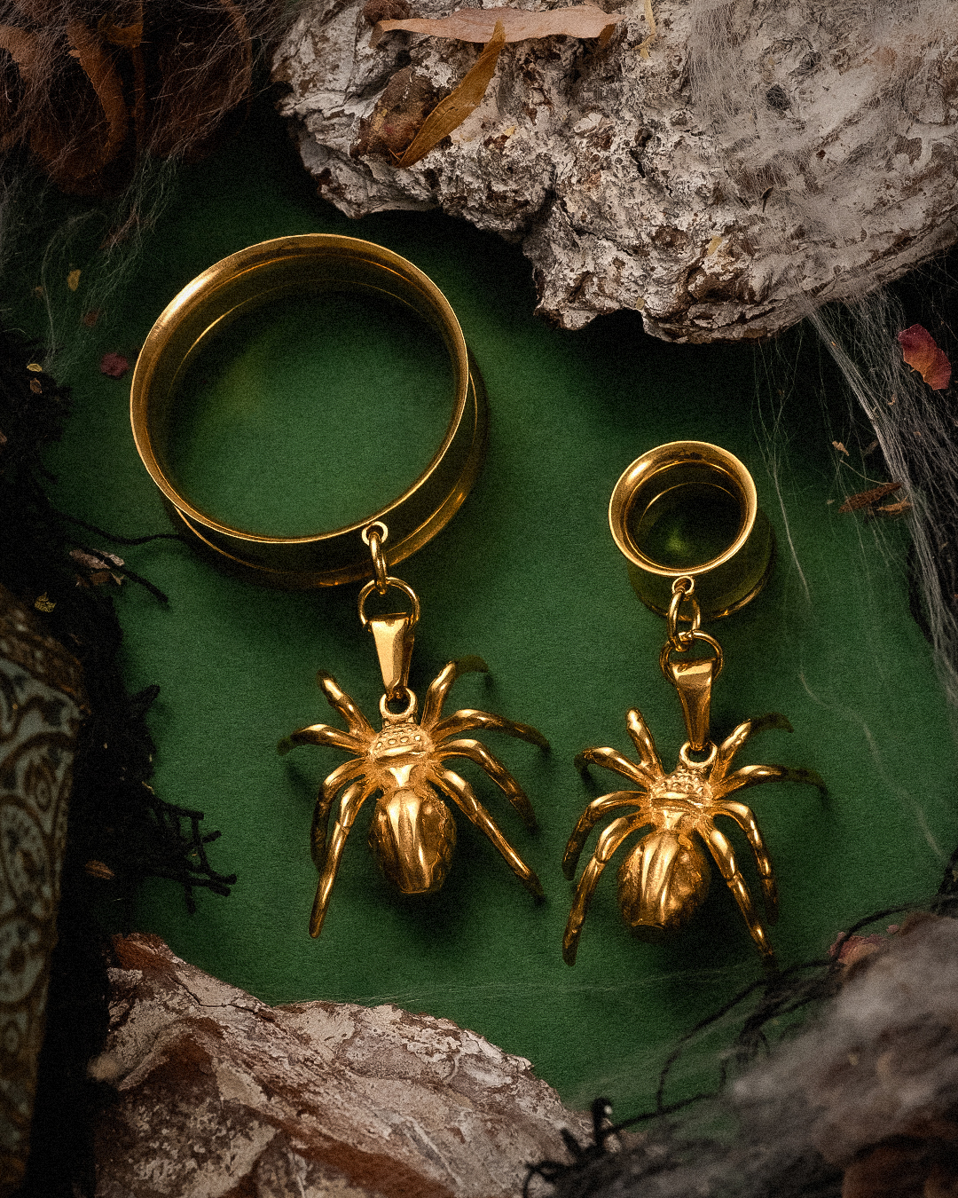  Gold Spider Charm Gold Steel Double Flared Tunnel Dangle / Plug / Gauge