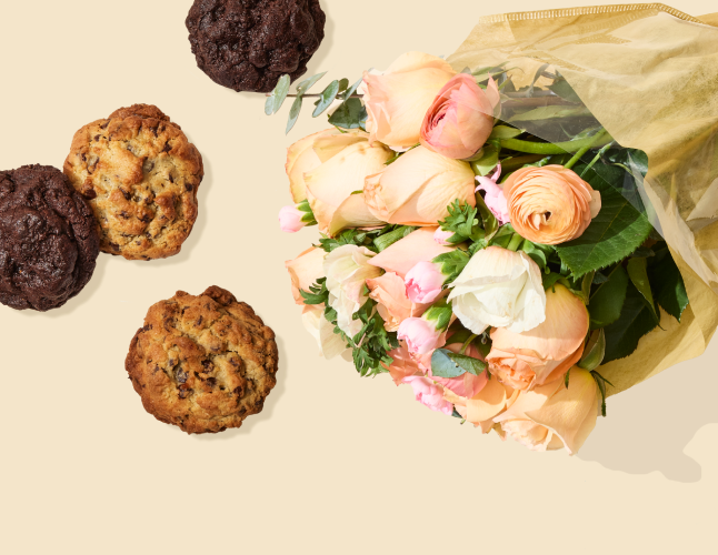 Flowers & Cookies Gift Set - Levain Bakery