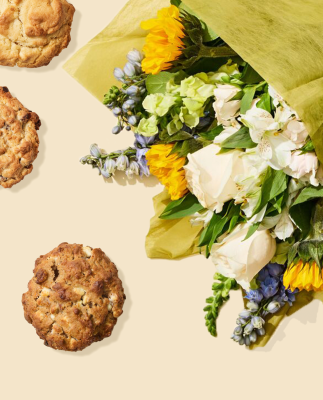 Spring Flowers & Cookie Gift Set - Levain Bakery