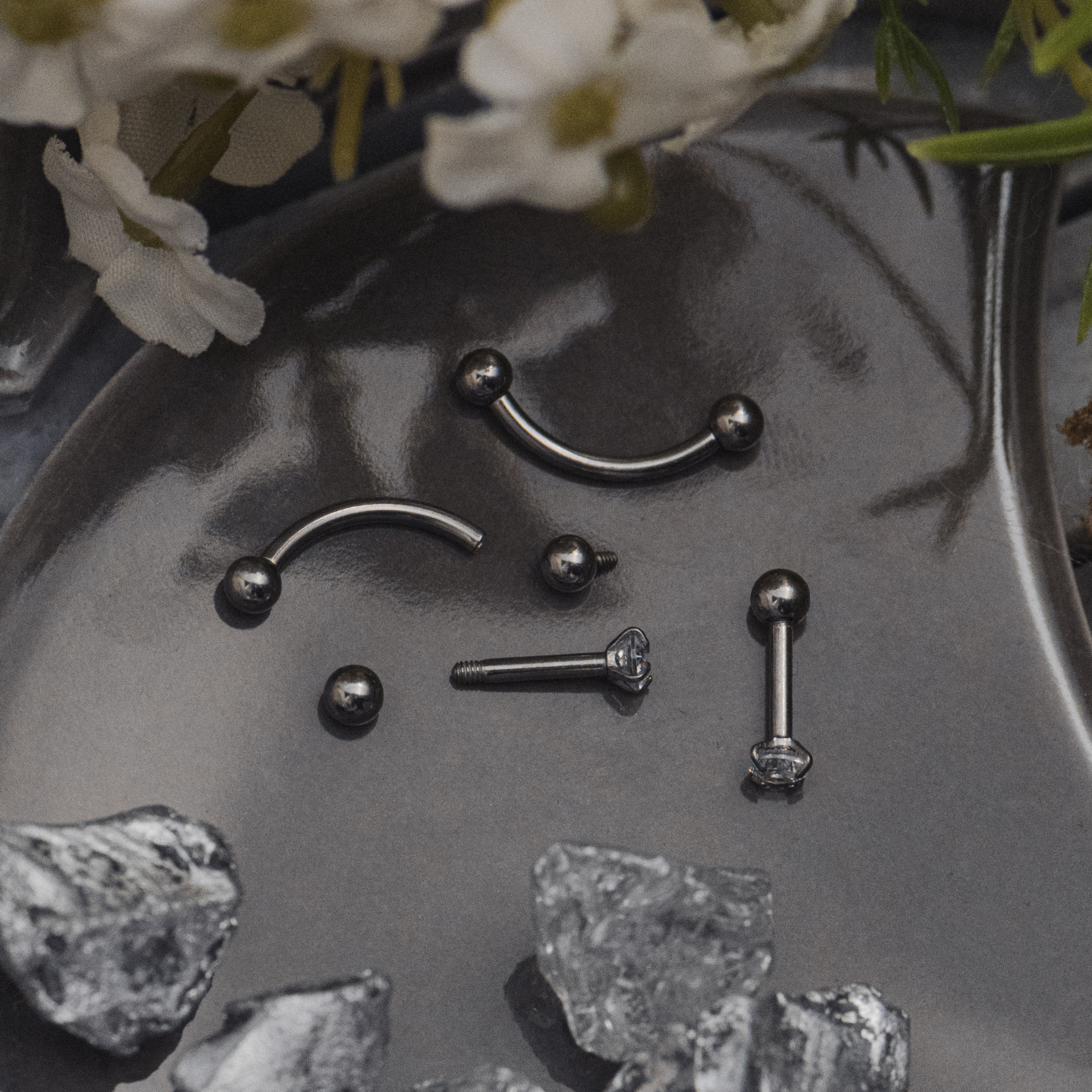  Snug Piercing Bar, Black ASTM F-136 Titanium, Internally Threaded