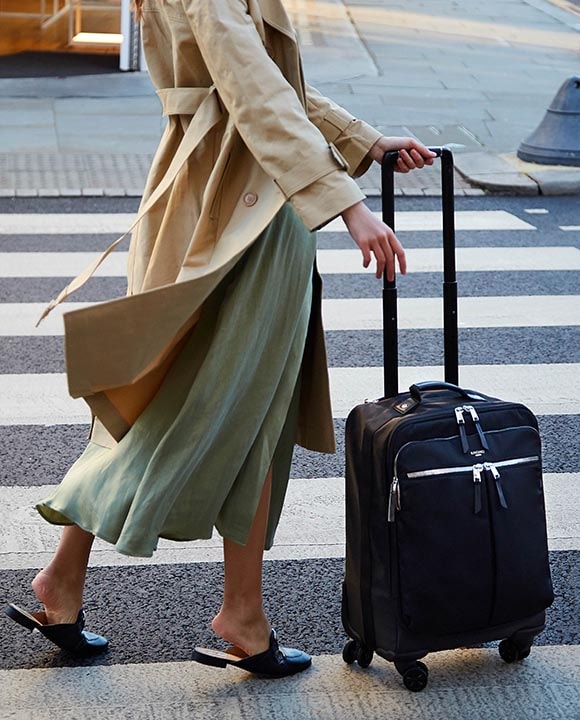KNOMO Park Lane 4 Wheel Carry-on Feature Rectangle Image 2 | knomo.com