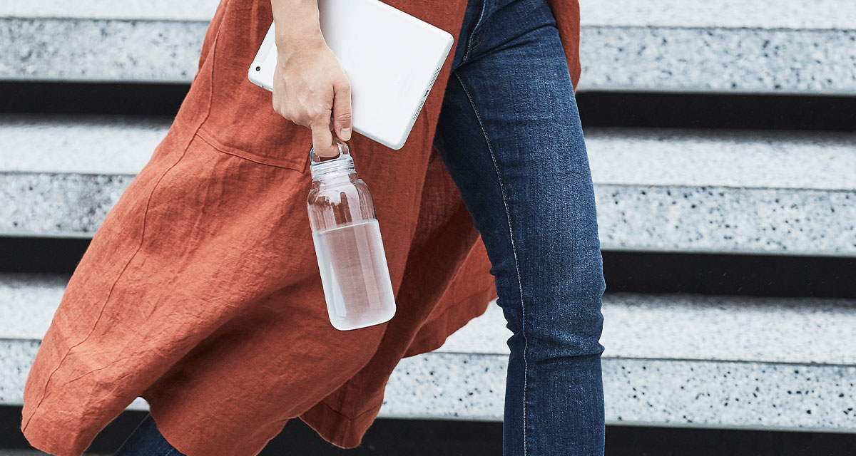  Carrying WATER BOTTLE clear 