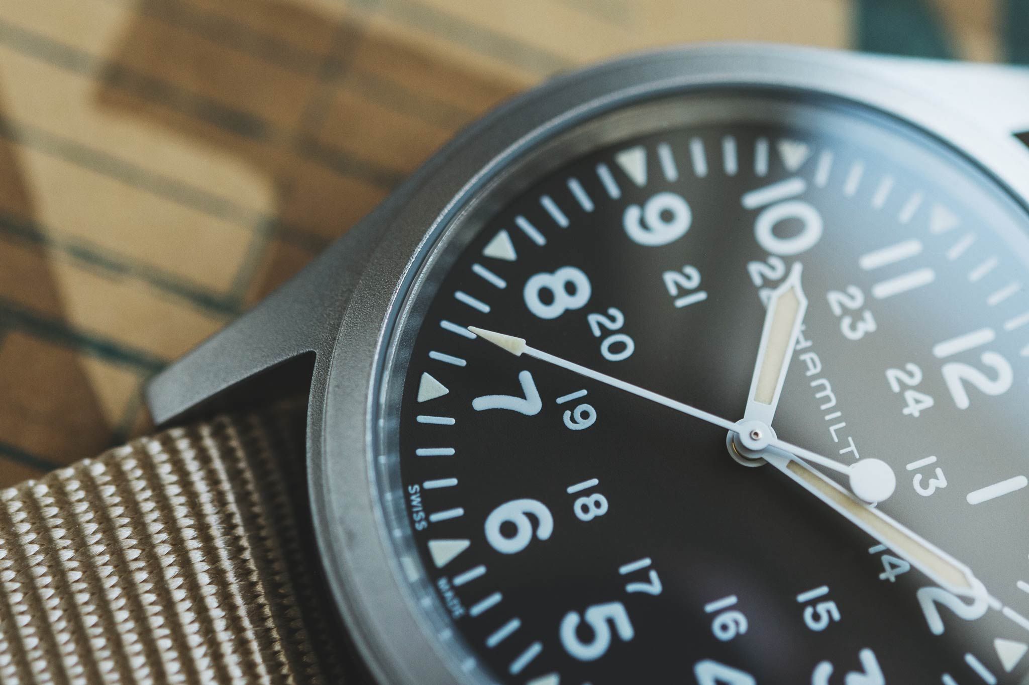 hamilton khaki field mechanical winding