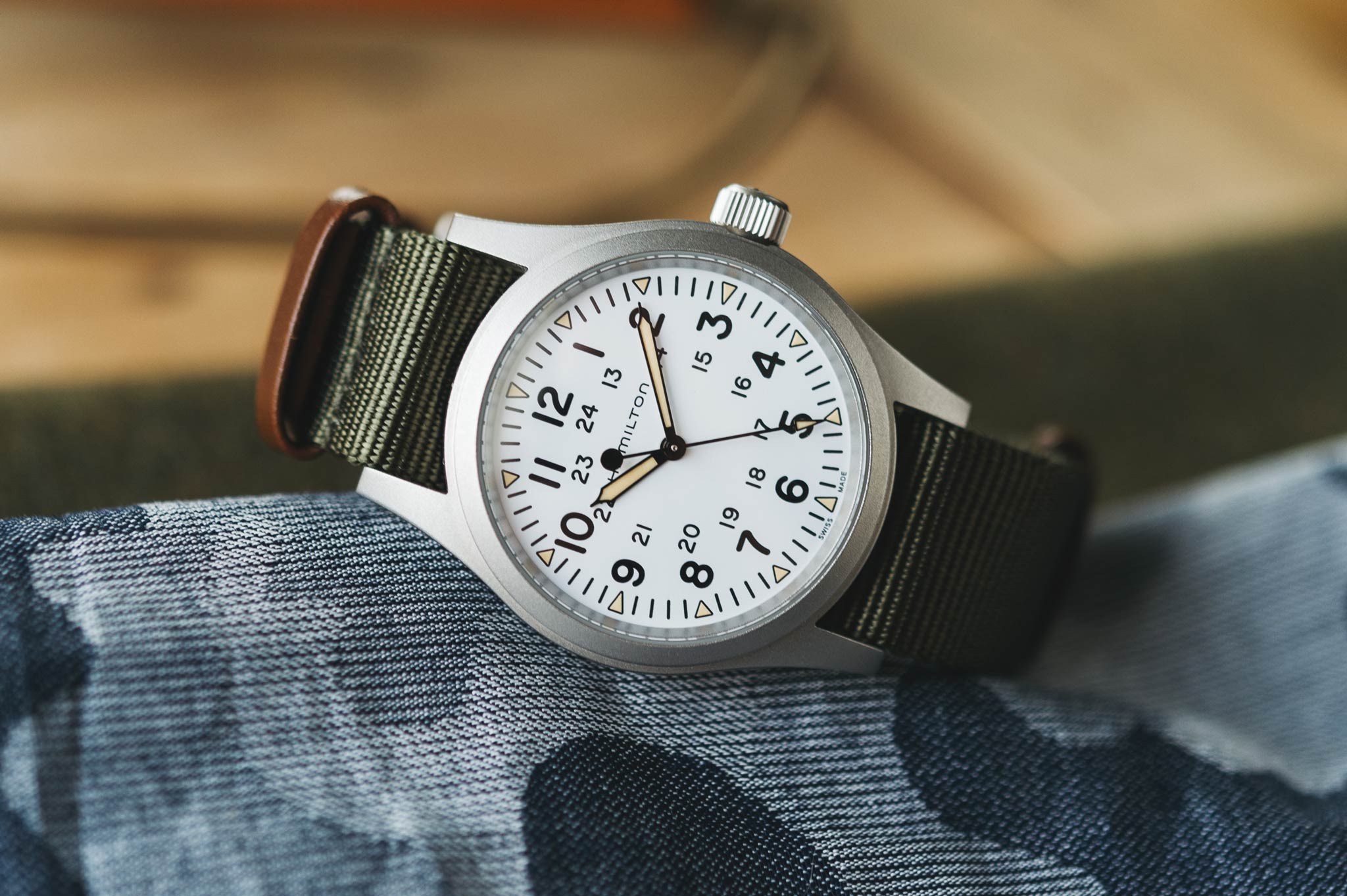 hamilton khaki field mechanical winding
