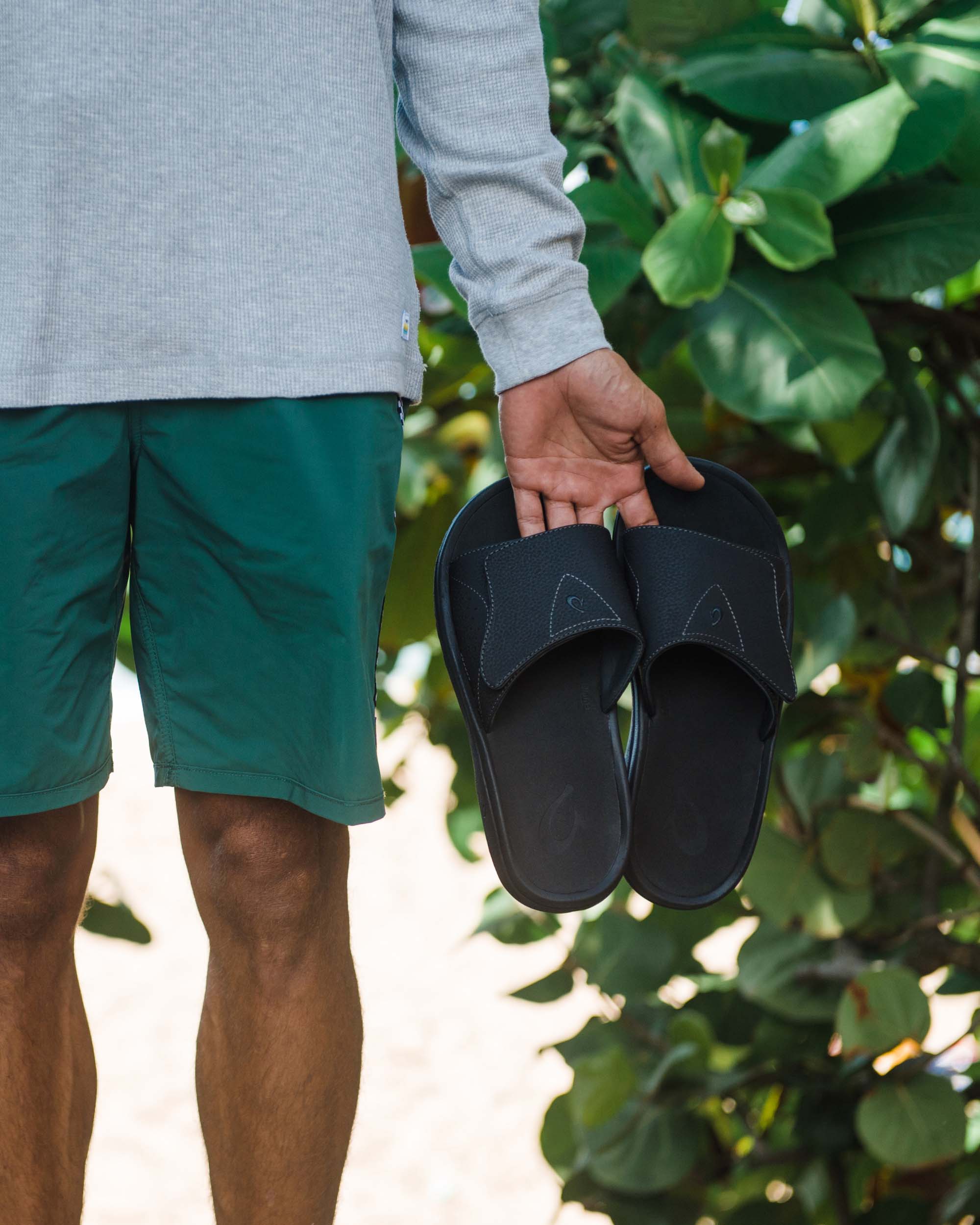 OluKai Nalu Slide - Dark Java | Men's Sandals