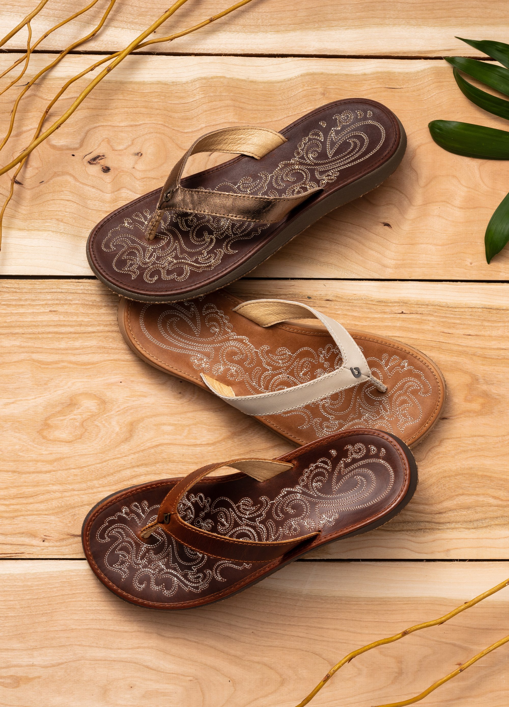 Paniolo Womens Leather Flip Flops Natural Olukai 4825