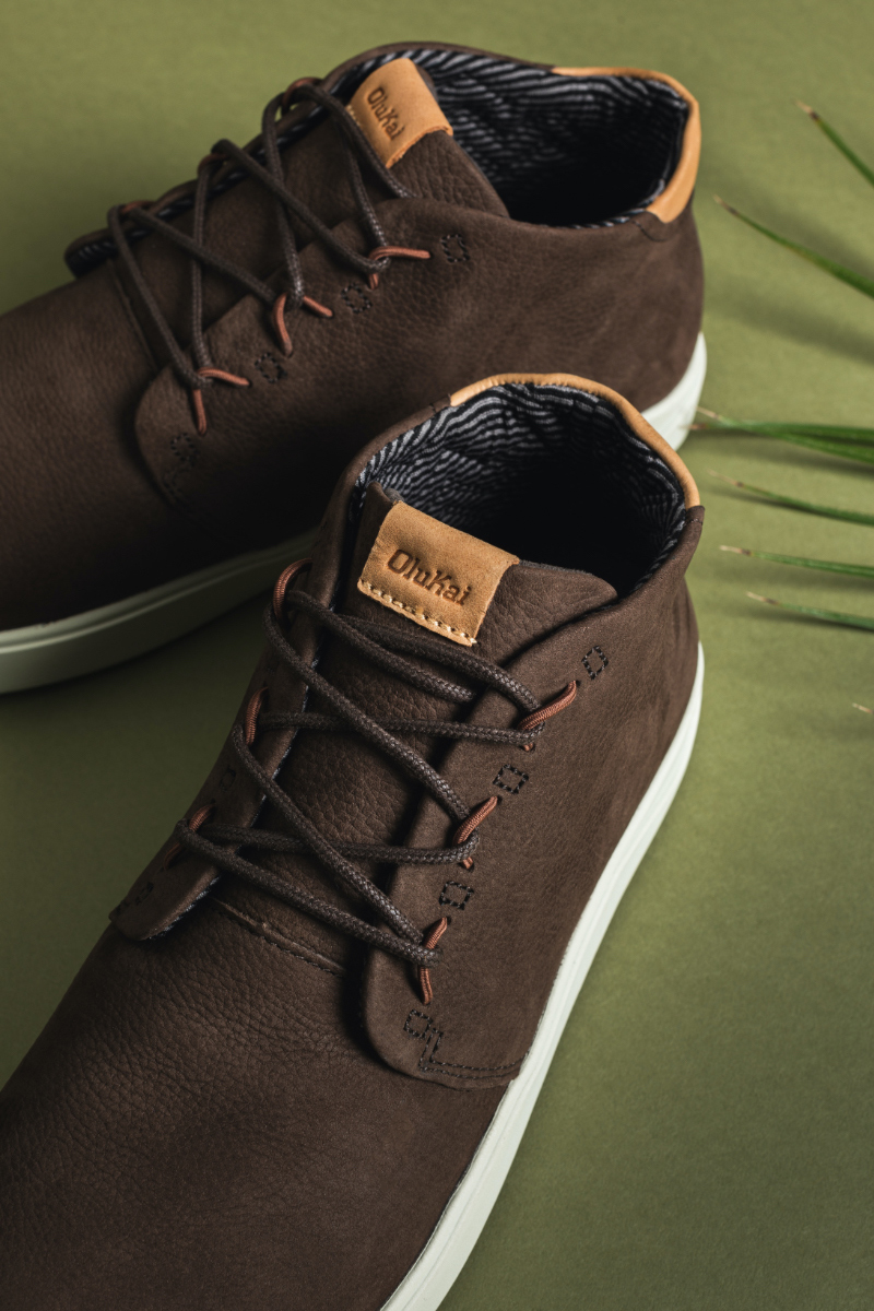 OluKai Nānā Hele - Natural | Men's Leather Chukka Boots