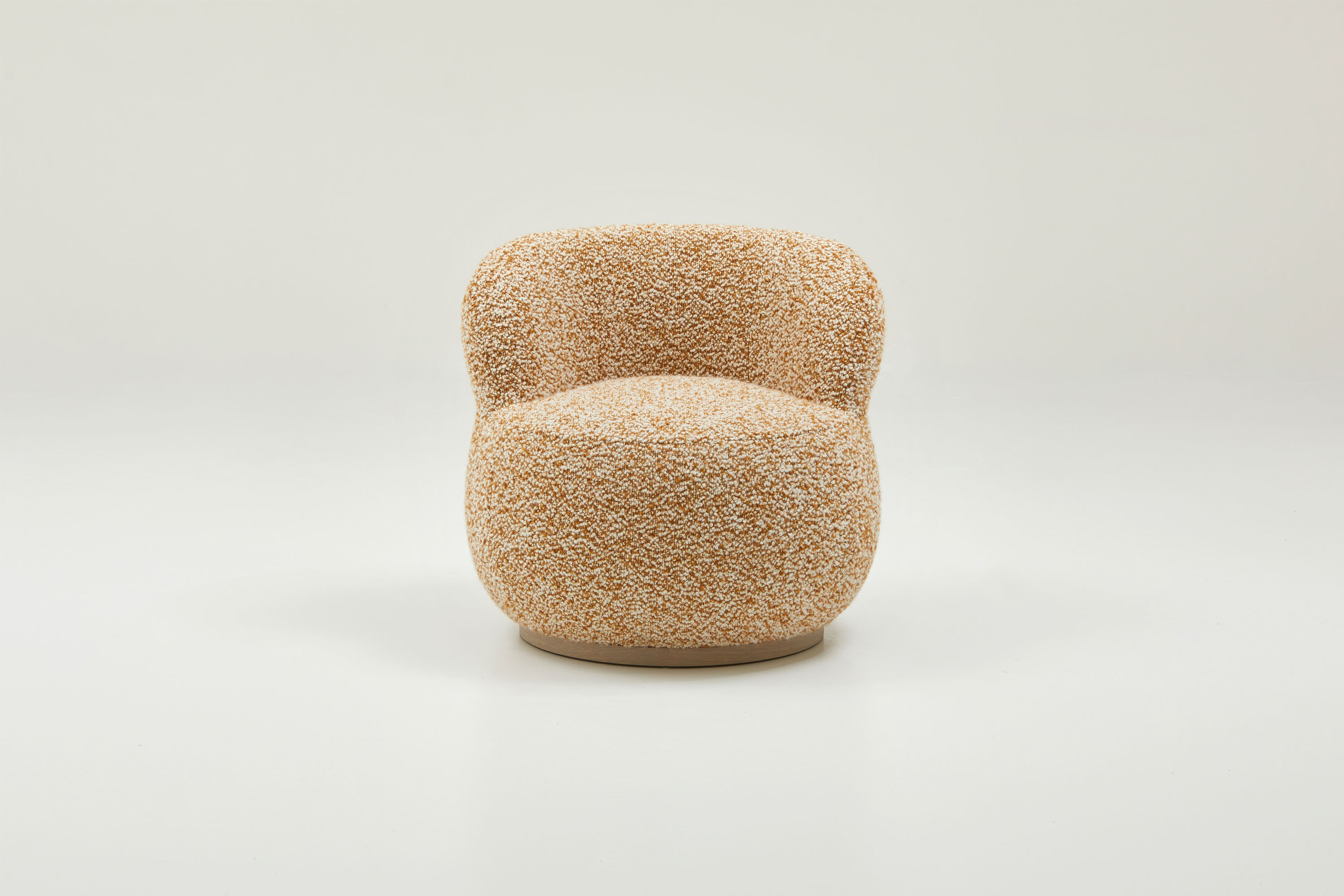 Jardan Joy Armchair OakVeneerPlinthAsh ReturnSwivel JardanCriaSepia 1