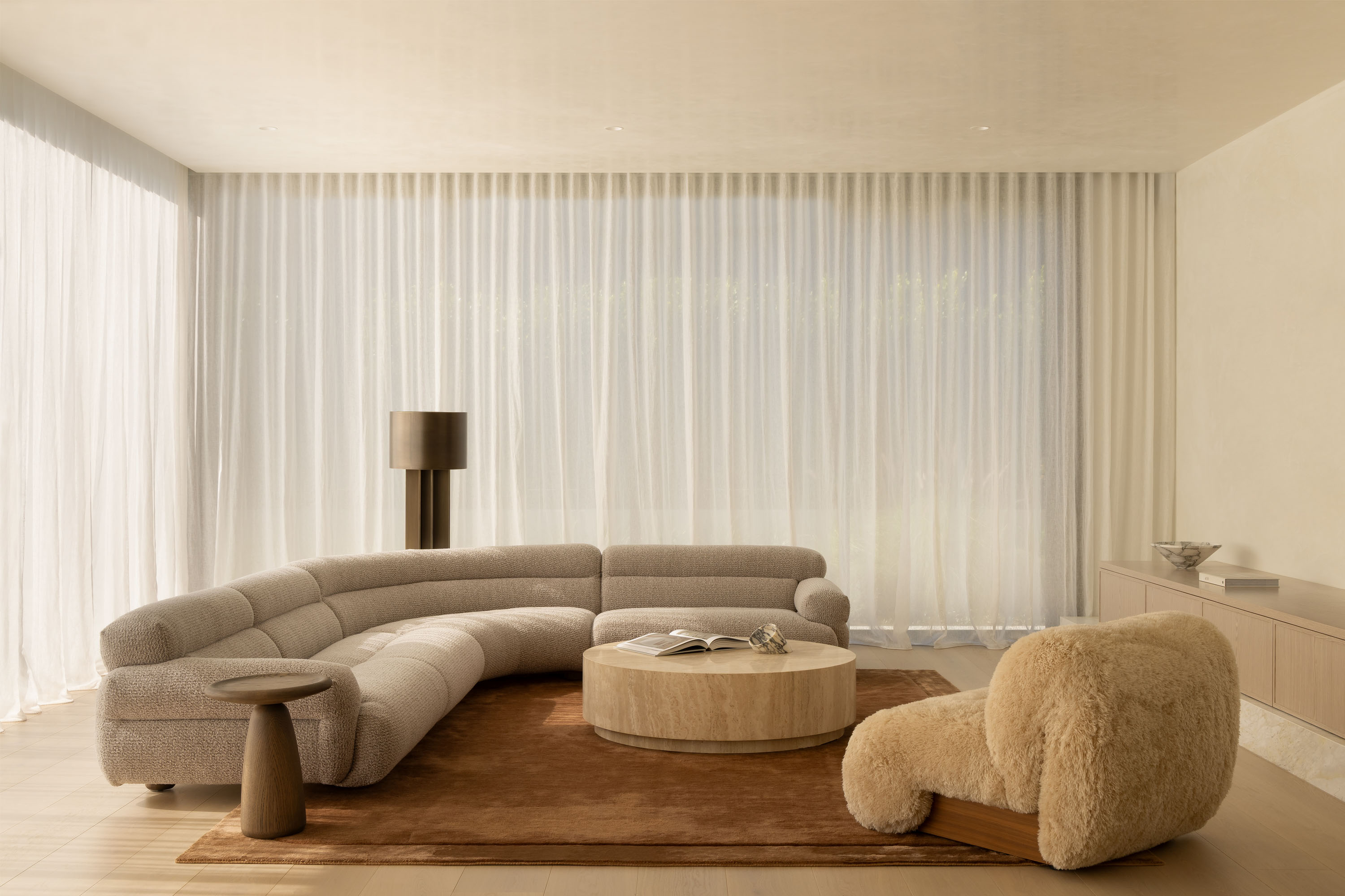 Jardan Project DrakeSt WebRes 8 ValleySofa TigSideTable