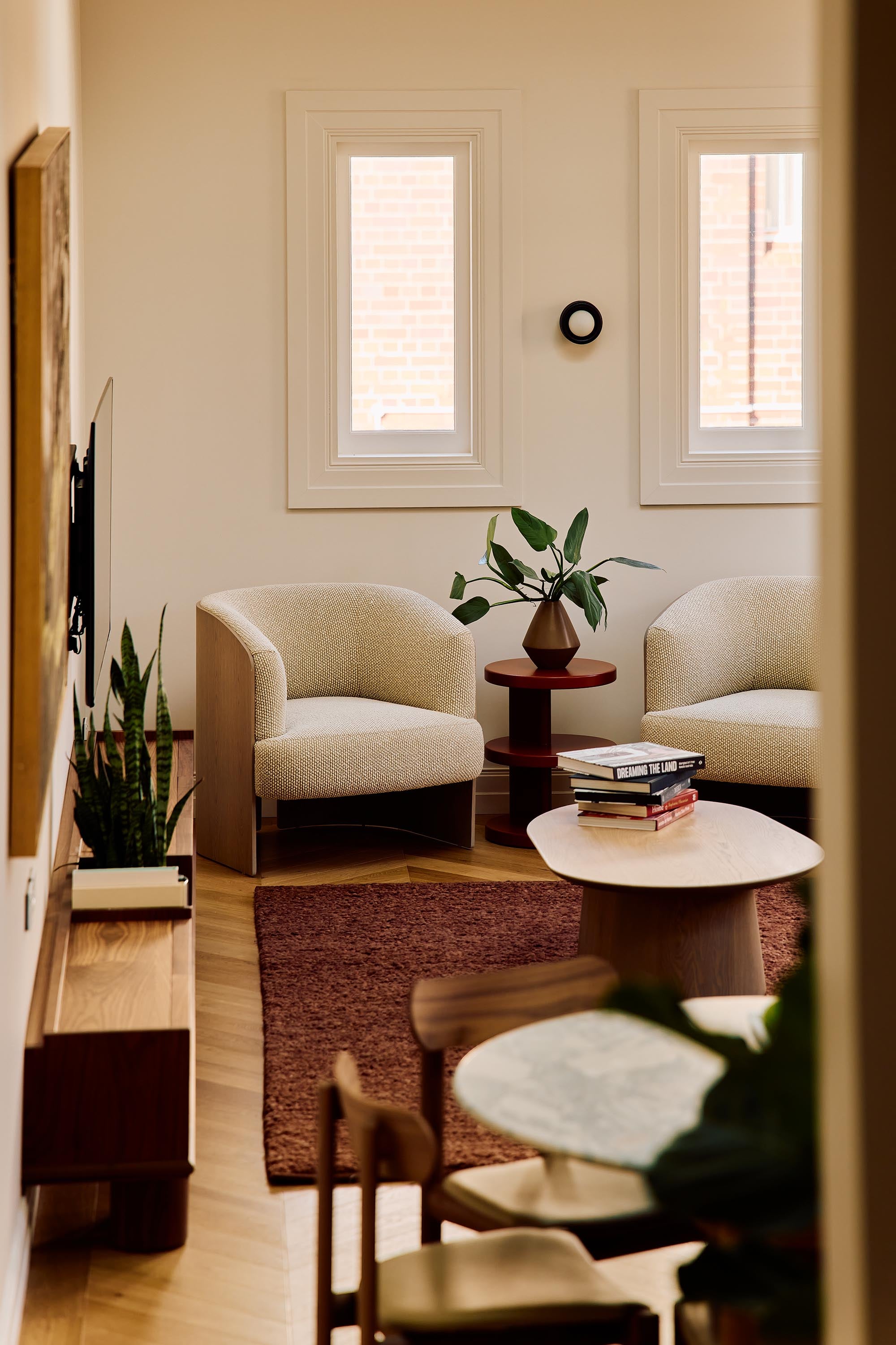 Jardan Nelly Indigo Willa Ivory Oak Ash Kit Beech Umber Rys Oak Ash Rye Greyson Lichen Walnut Natural