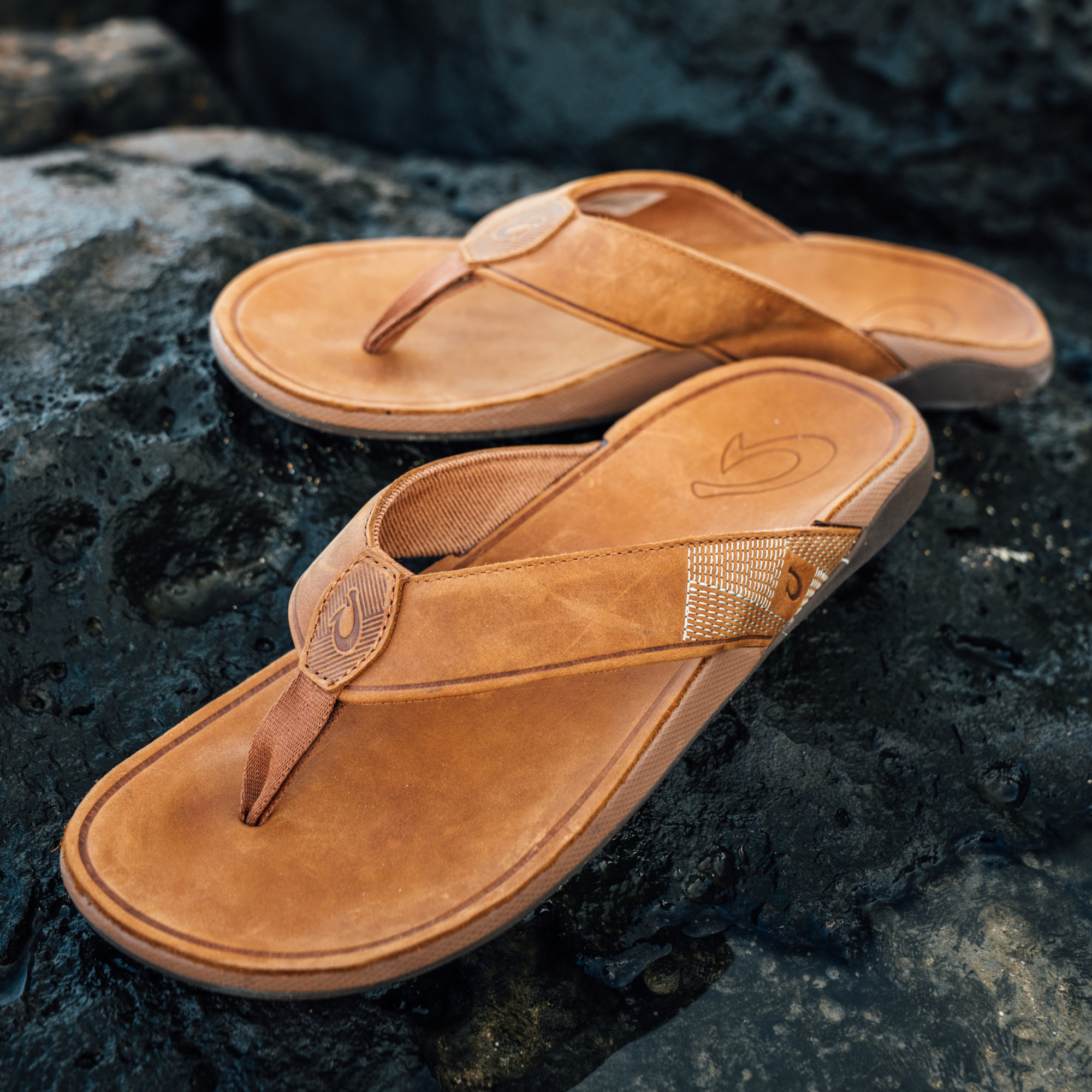 Tuahine Men's Leather Beach Sandals - Toffee | OluKai