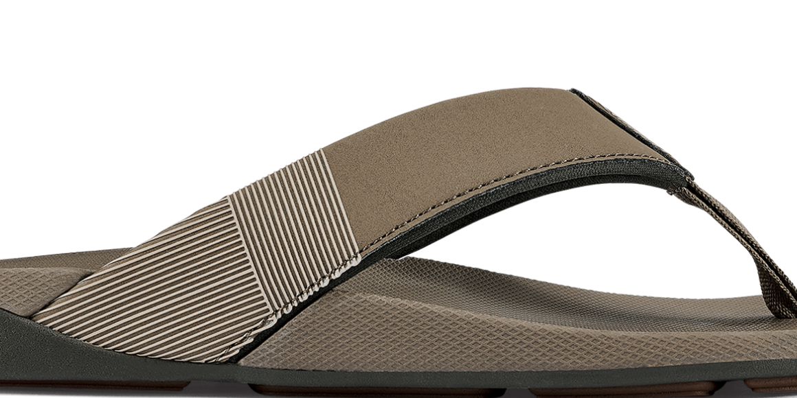 OluKai Malanai Banyan Men's Beach Sandals