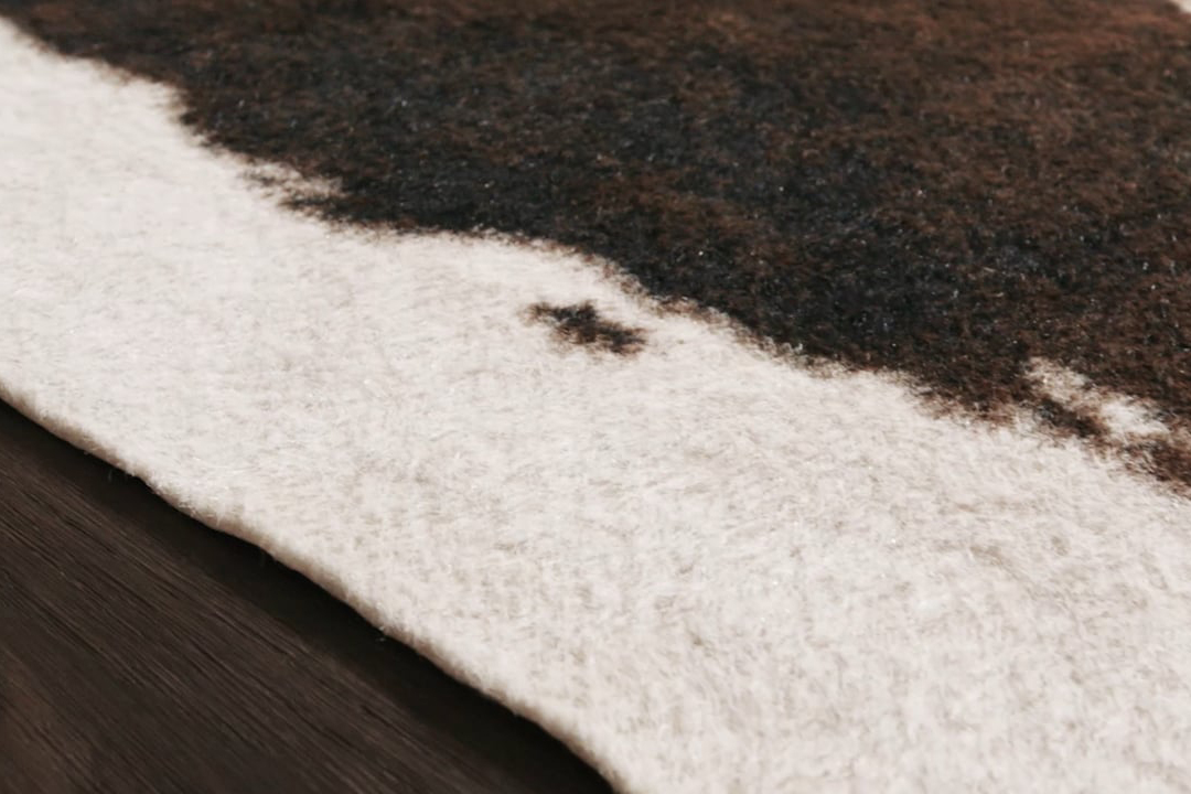 GC-05 BEIGE / BROWN video