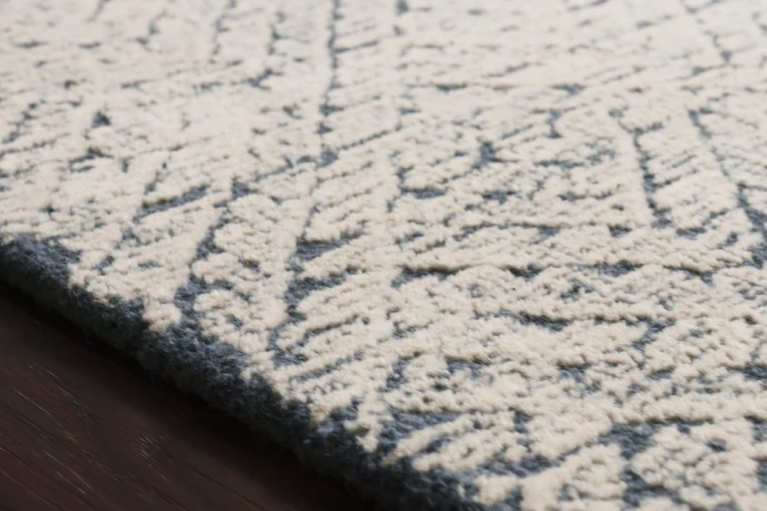 KO-05 ED BLUE / IVORY video
