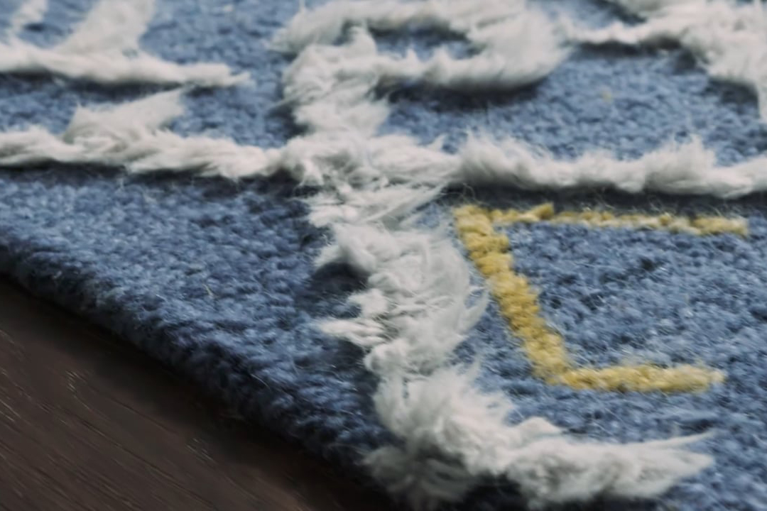 SYM-04 DENIM / DOVE video