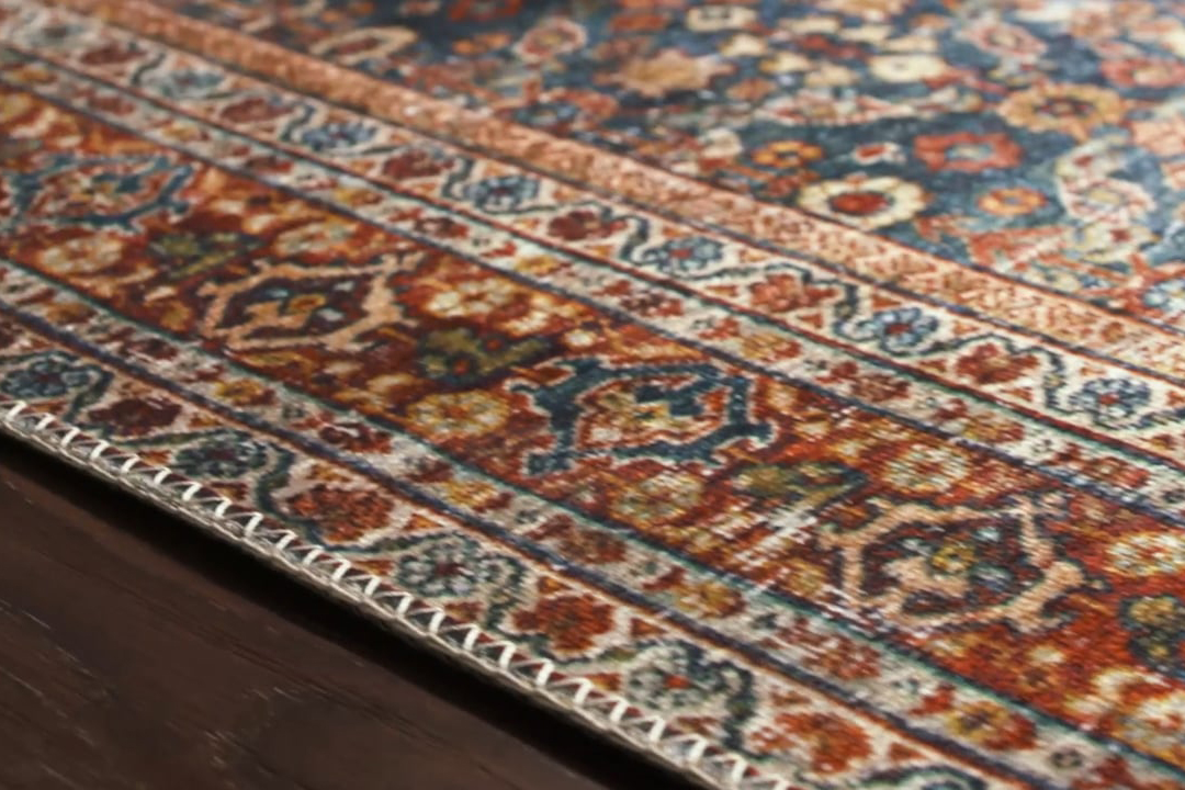 LAY-09 COBALT BLUE / SPICE video