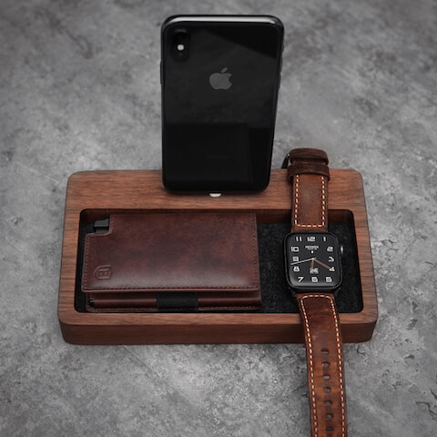 Ekster leather RFID wallet, iPhone and smart watch
