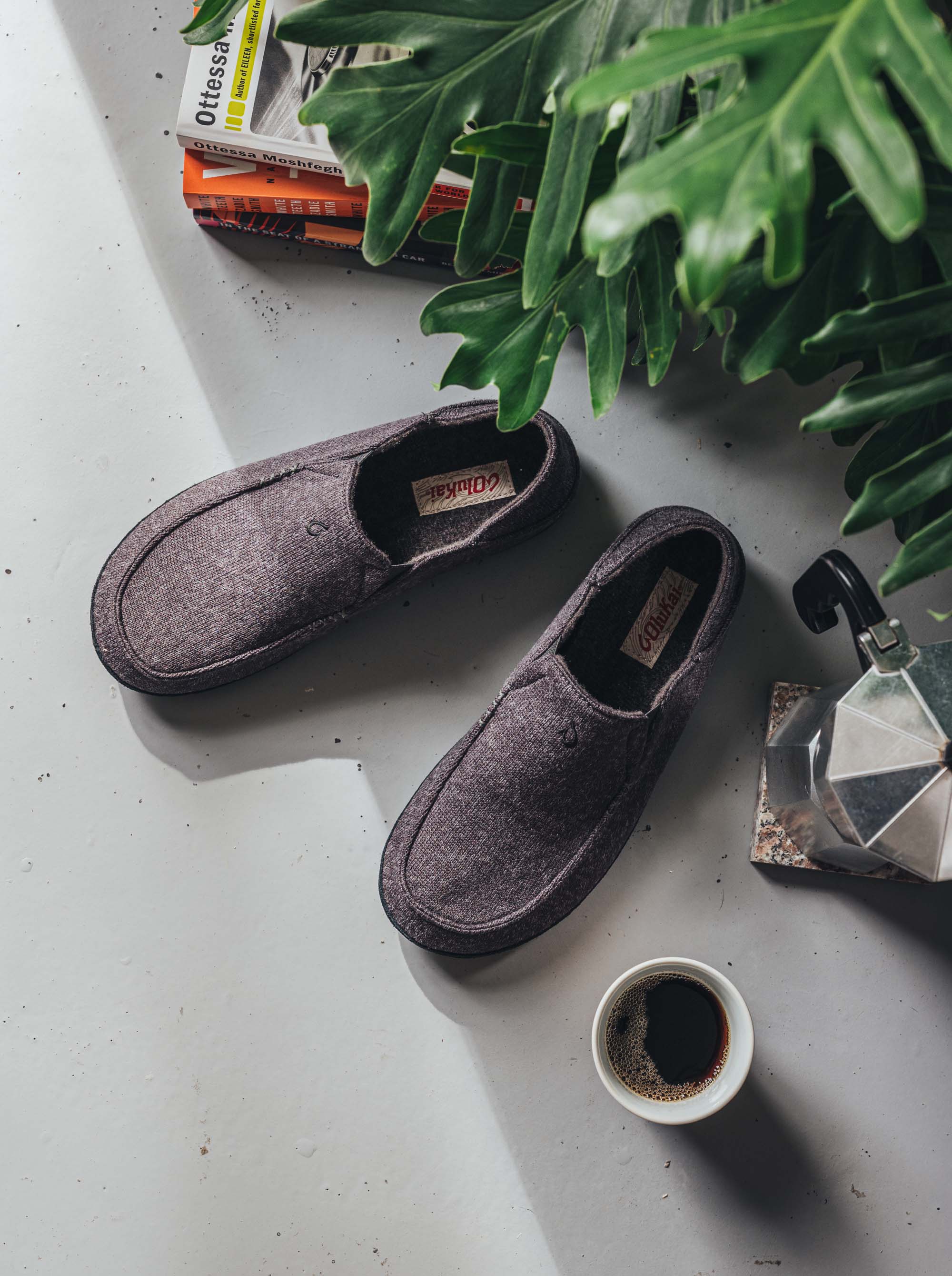 olukai moloa hulu men's wool blend slippers