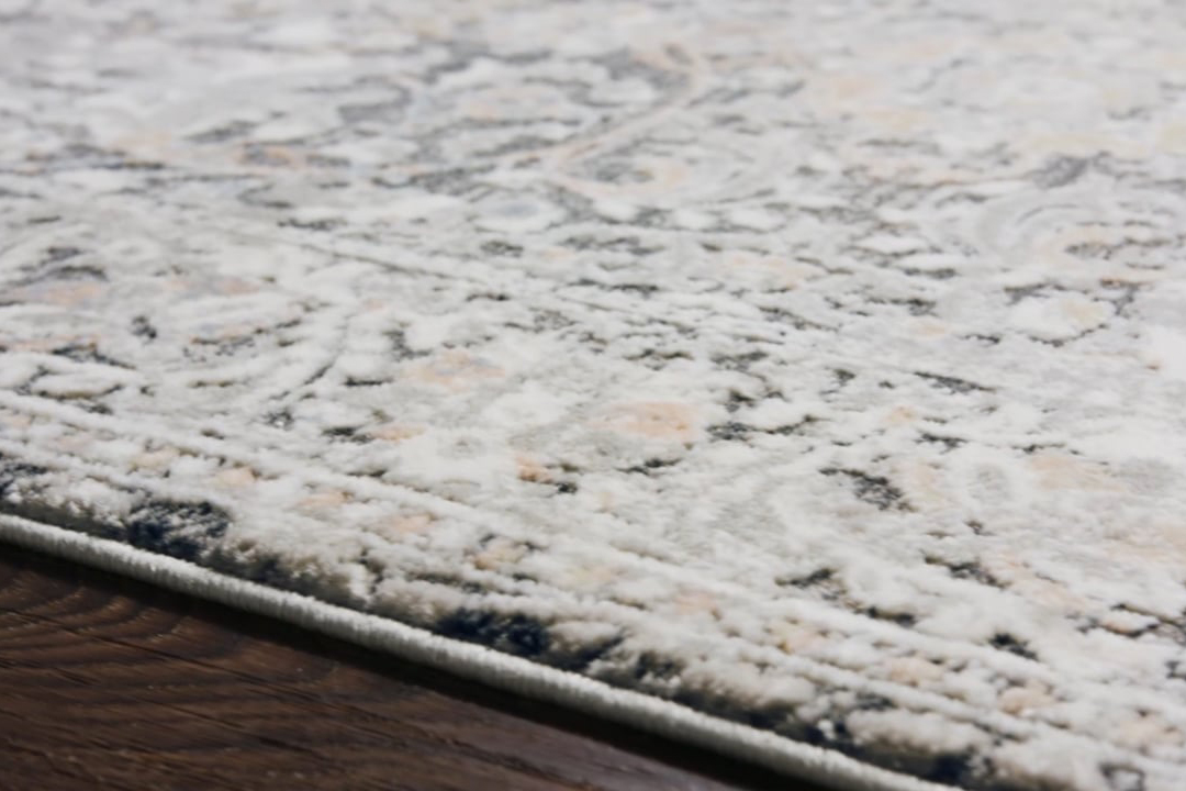 LUC-04 GREY / MIST video