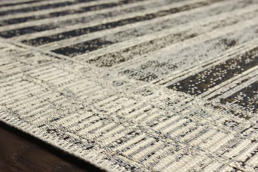 MIK-07 CHARCOAL / IVORY video