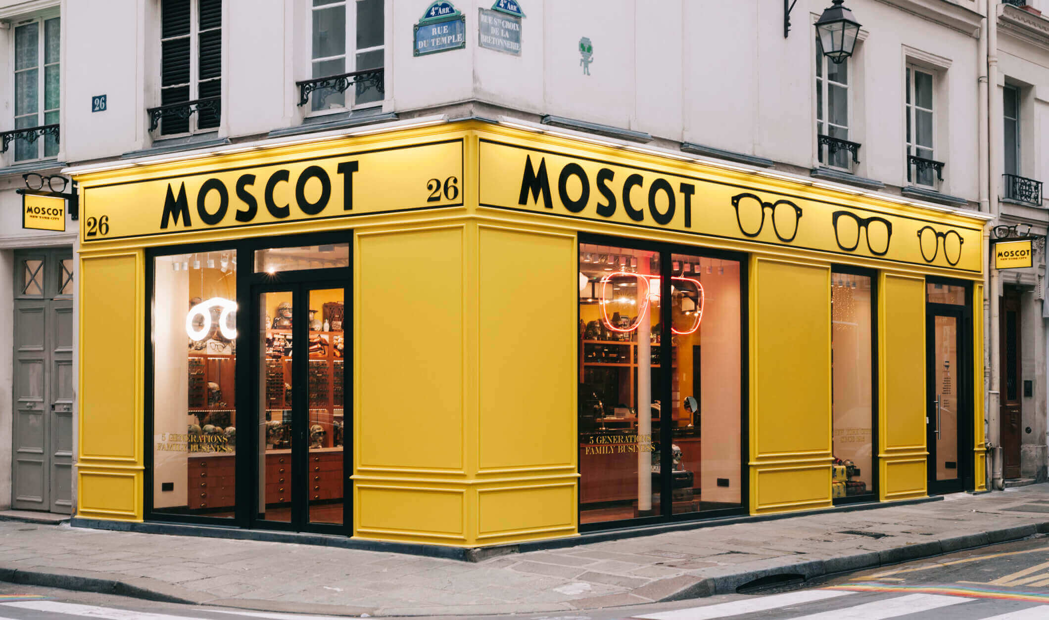 The MOSCOT Le Marais Shop exterior