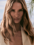 Model: Rosie Huntington-Whiteley