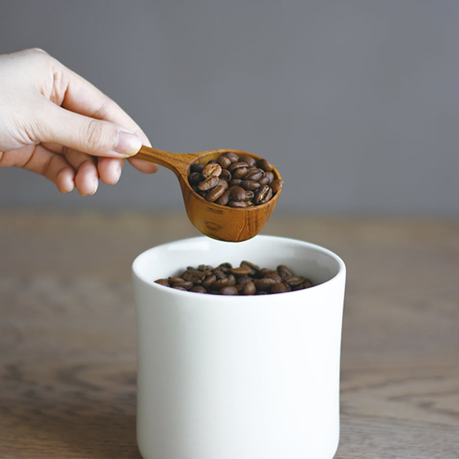 Kinto scs coffee measuring spoon beige-no-color. 