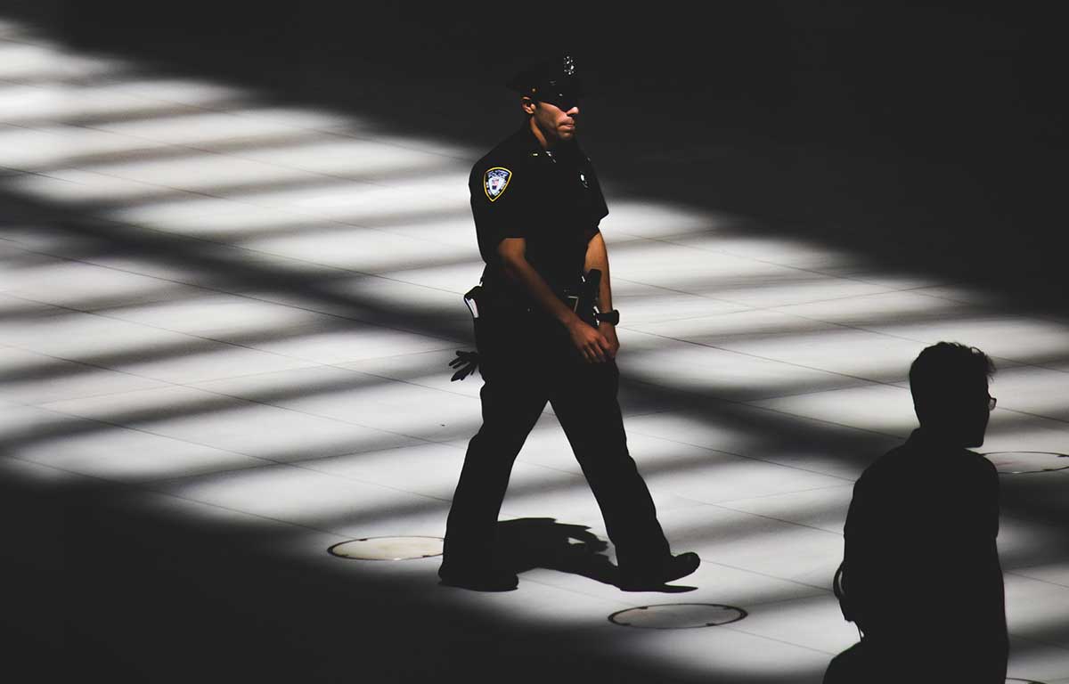 Police Using Cover Law Enforcement Tactical Communications | goTenna Pro