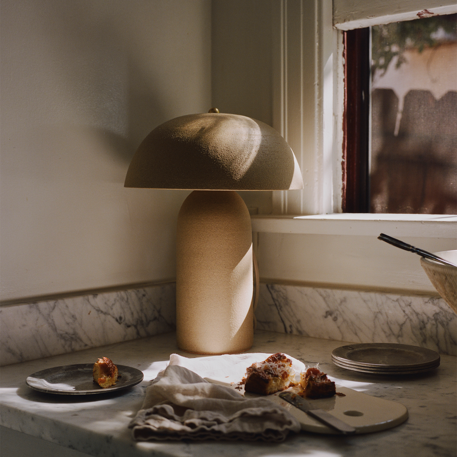 Photography by Elizabeth Carababas and styling by Ilse Helgen.