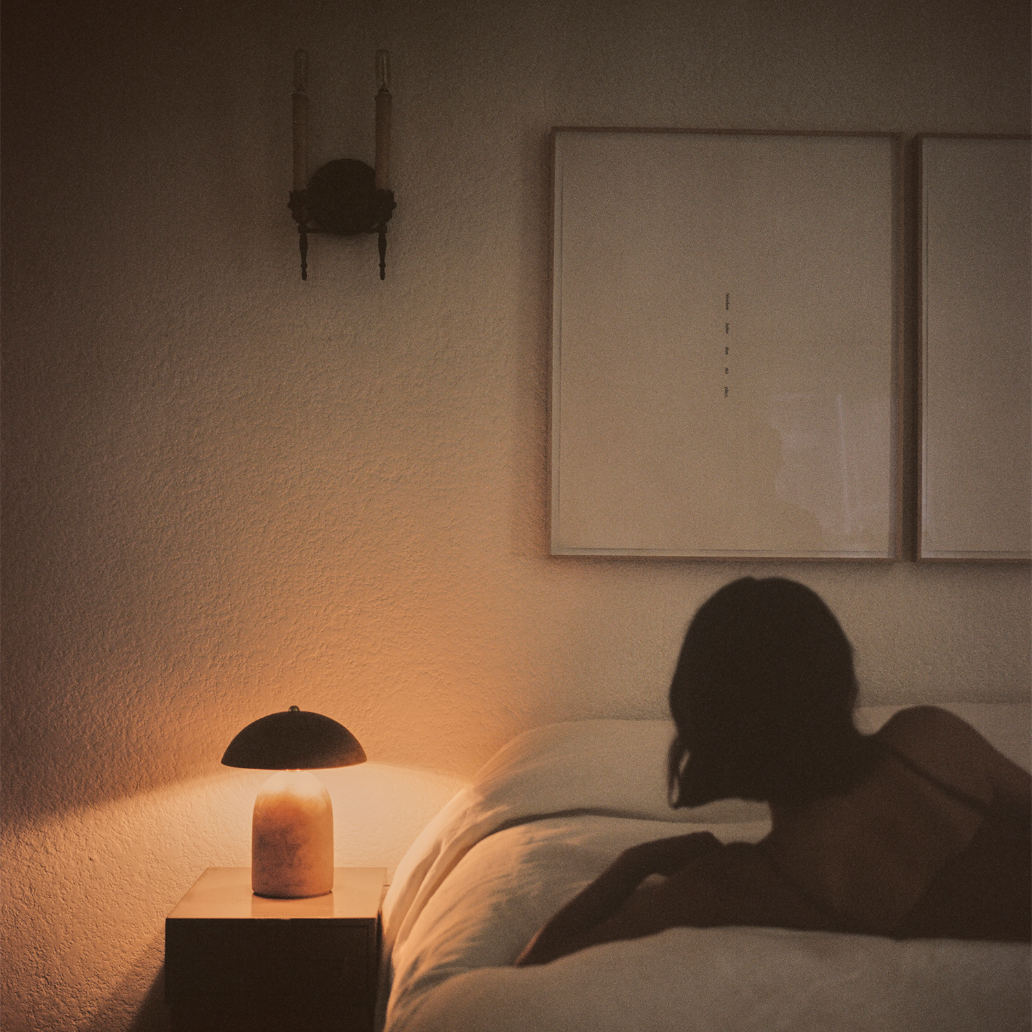 Photography by Elizabeth Carababas and styling by Ilse Helgen.