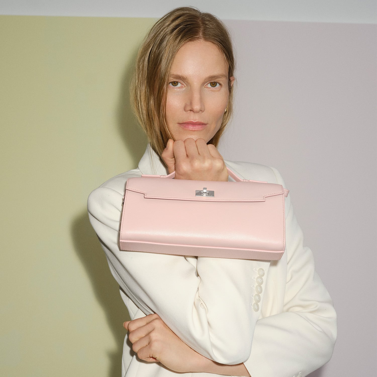クロスボディバッグ｜アニヤ・ハインドマーチ｜Anya Hindmarch JP